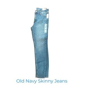 Old Navy Women’s (8) Super Skinny Blue Jeans